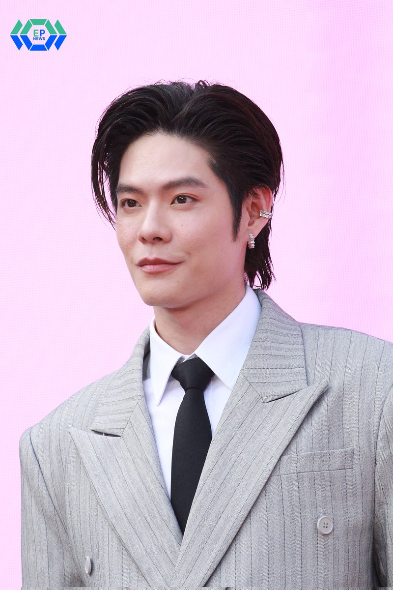 epnewsonline's tweet photo. "น๊อต ณัฐสิทธิ์" ในงาน Allergan Aesthetics "AA Signature: Art of Beauty, Art of Allergan" ความงามที่คุณเลือกได้

#NodtNutthasid
#ArtofBeautyArtofAllergan
#AllerganAesthetics https://t.co/UVOUoDDovE