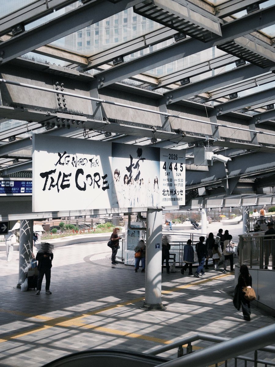 𝙇𝙊𝙉 tweet media