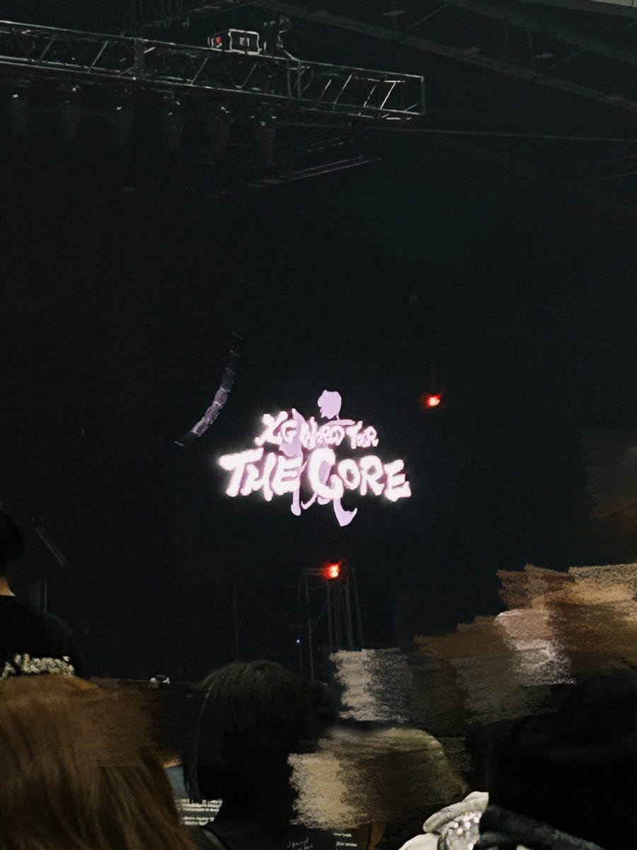 𝙇𝙊𝙉 tweet media