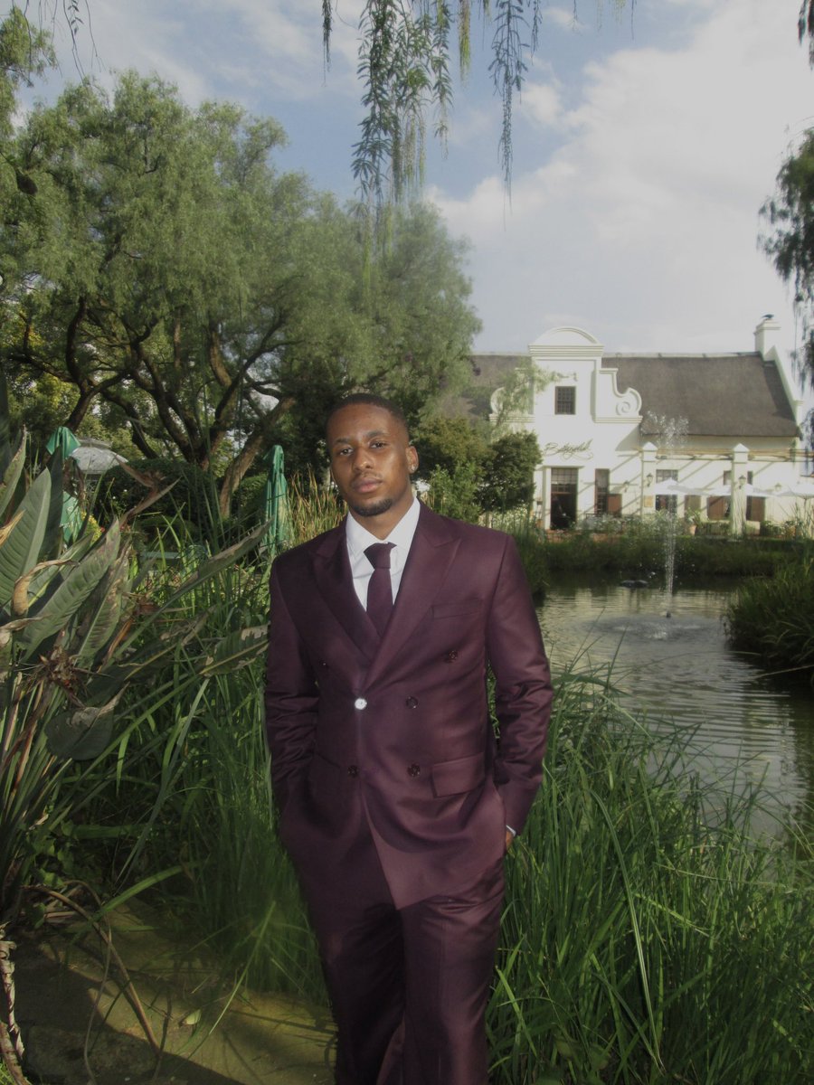 lastsonofmzansi's tweet photo. grad snaps 📸 https://t.co/K2pHKTyQcz