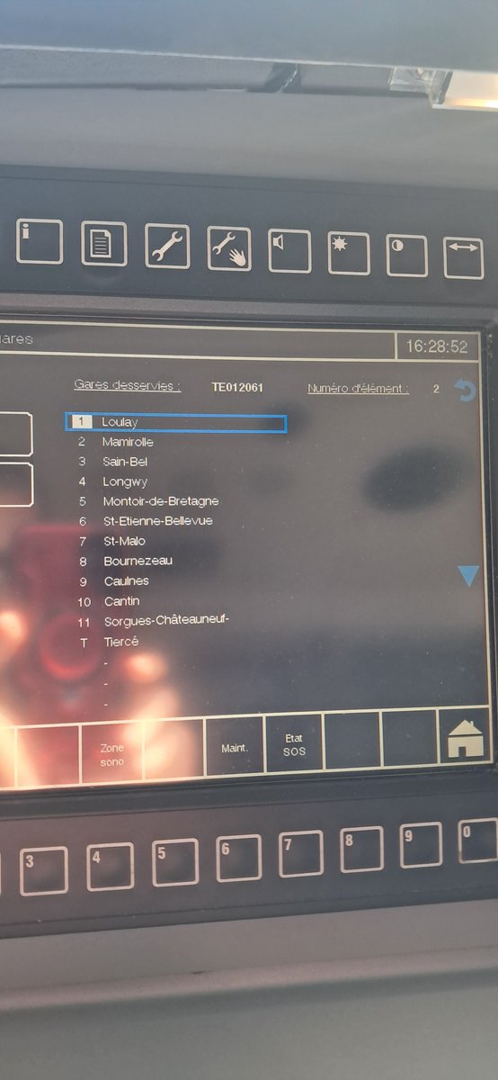 le chauffeur du dimanche tweet media