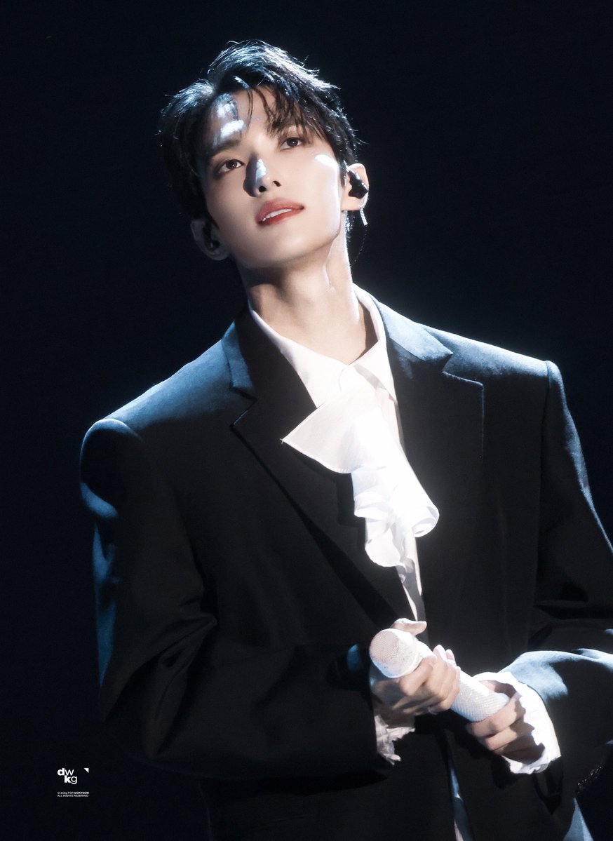 𝑡𝑖𝑎𝑛꙳𝜗𝒞 tweet media