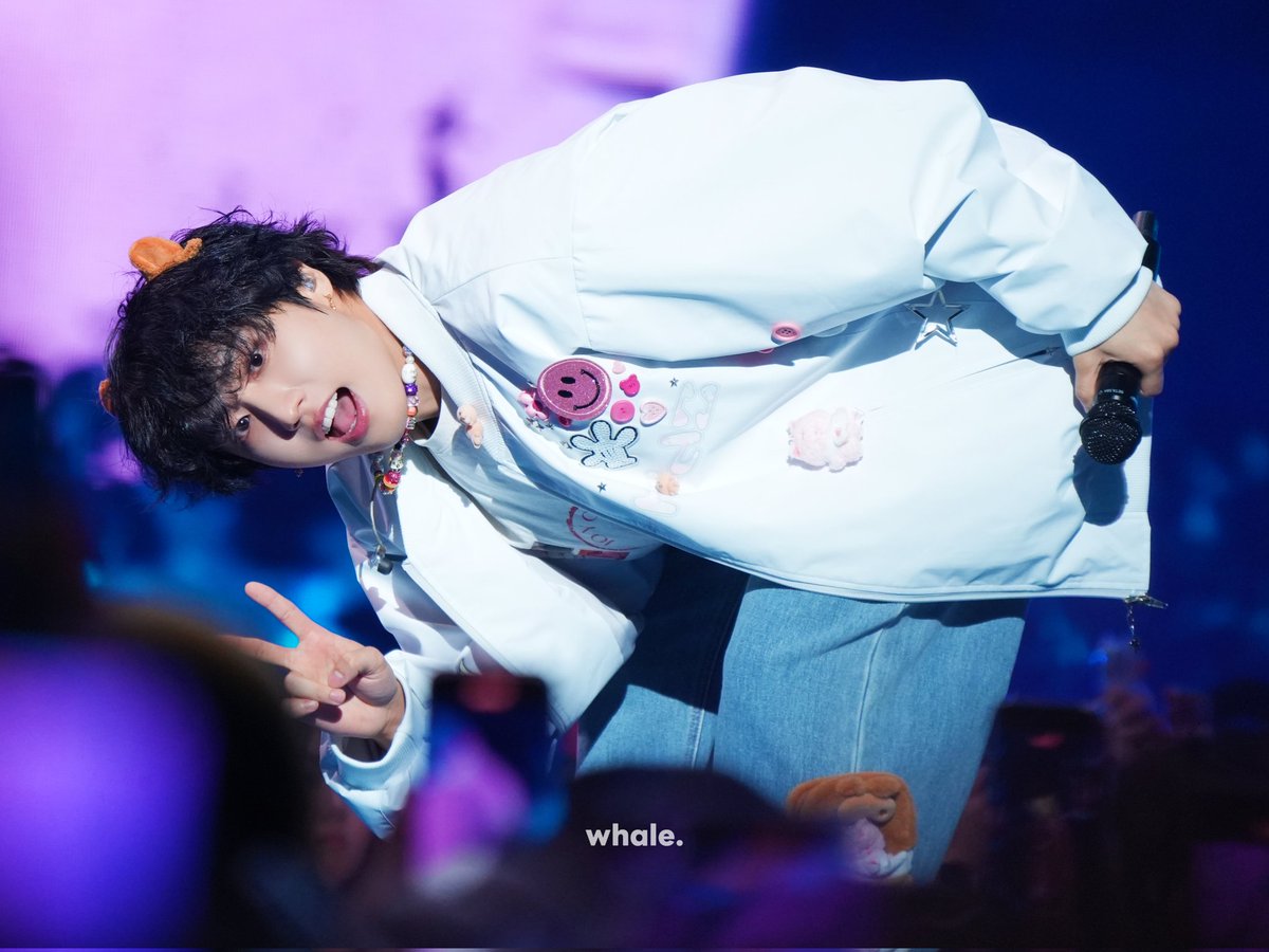 𝙬𝙝𝙖𝙡𝙚. tweet media