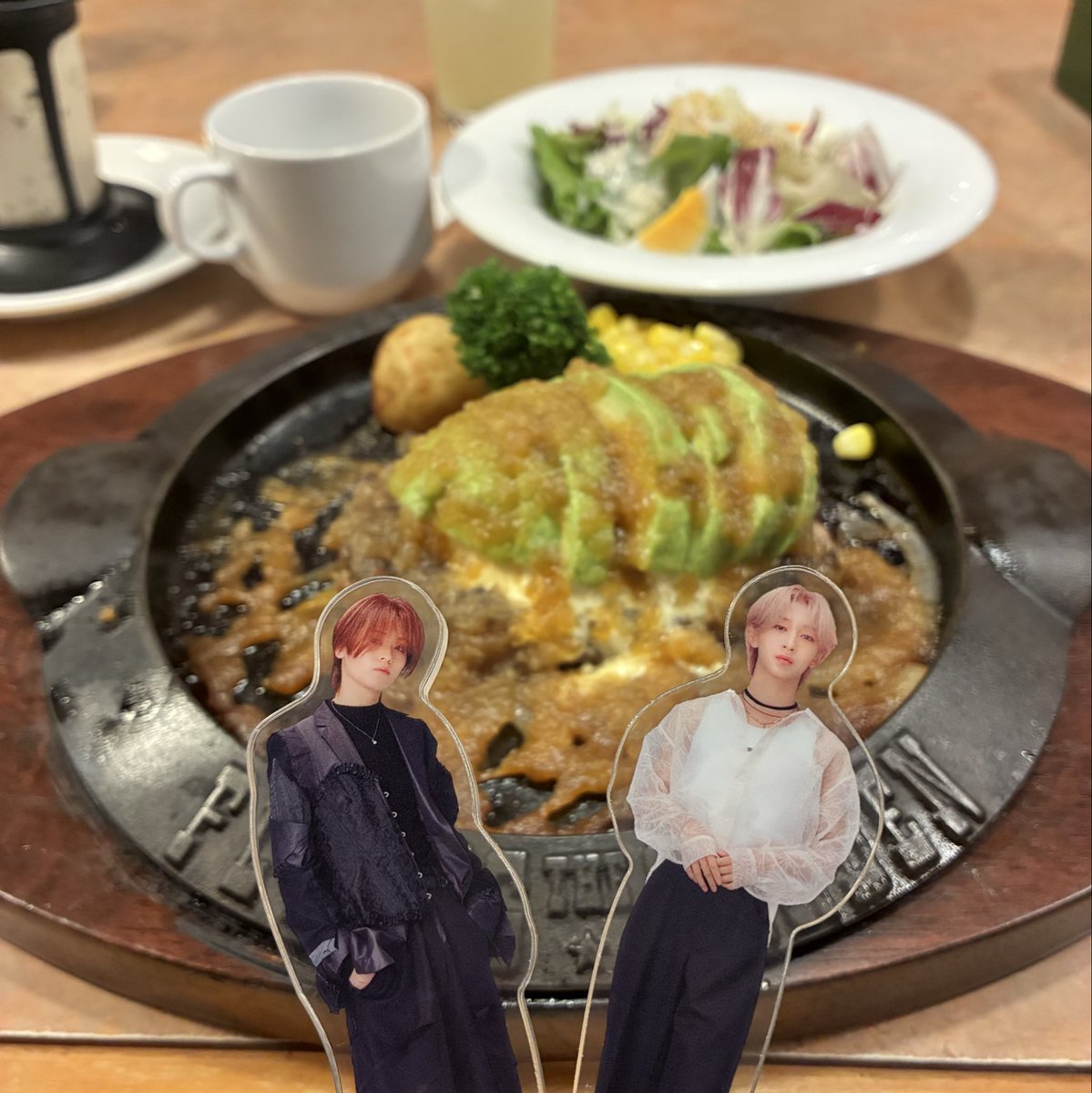 ヒトリまな tweet media