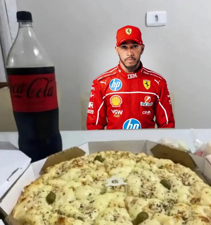 𝒯𝖺𝗓𝗓 ⁴⁴ tweet media