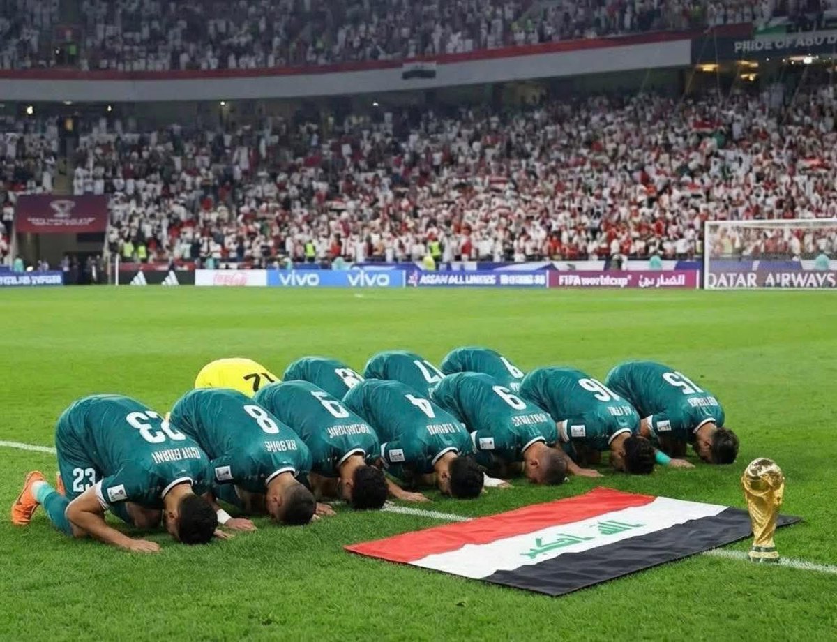 35rmd's tweet photo. @bt3 هوَ العراقُ..سَليلُ المَجدِ والحَسَبِ
هوَ الذي كلُّ مَن فيهِ حَفيدُ نَبي !
كأنَّما كبرياءُ الأرض ِأجمَعِها
تُنْمَى إليهِ ، فَما فيها سِواهُ أبي !
هوَ العراقُ ، فَقُلْ لِلدائراتِ قِفي
شاخَ الزَّمانُ جَميعا ًوالعراقُ صَبي
جمجمة العرب وتاريخ الحضارات 🇮🇶🤍🫡✌️🇮🇶🇮🇶
مبارك التأهل عراقنا https://t.co/EKCinbX54M