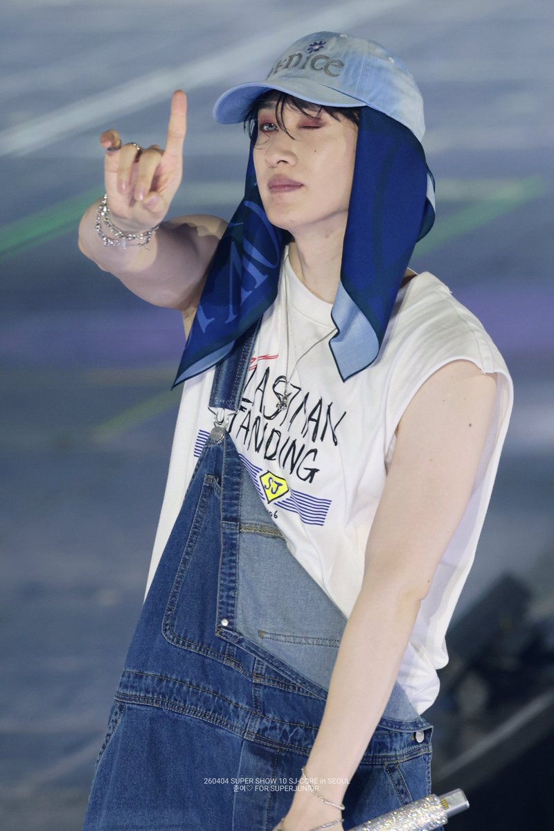 준여♡ tweet media