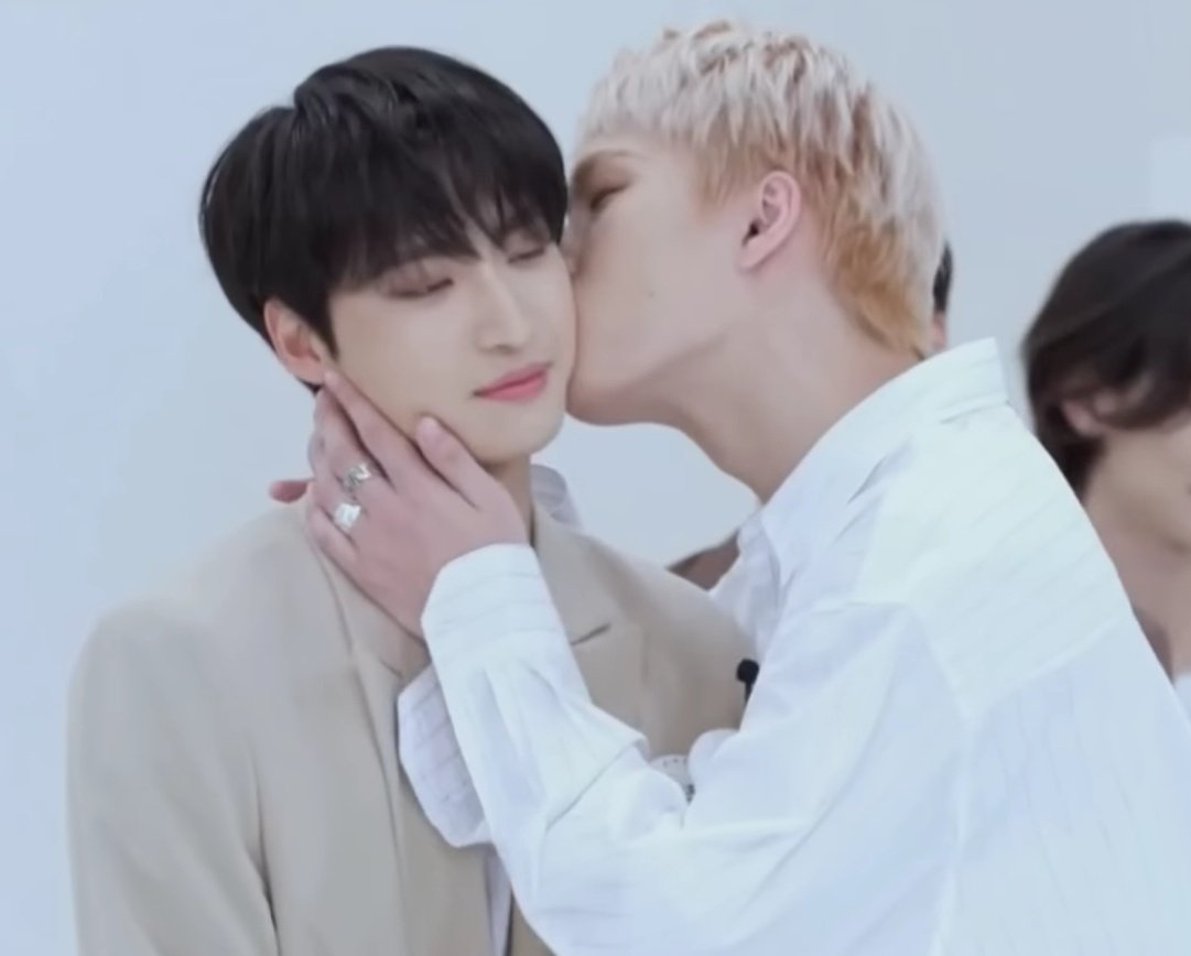 빨쑤씨 tweet media