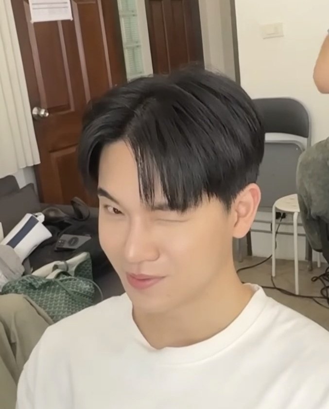 𝐘𝐔 𝐘𝐈𝐏𝐏𝐄𝐄 tweet media