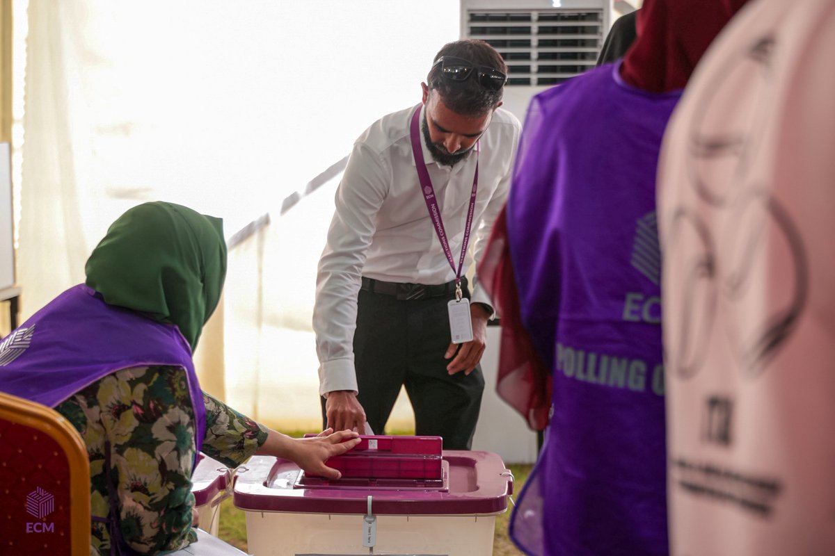 Elections Commission tweet media