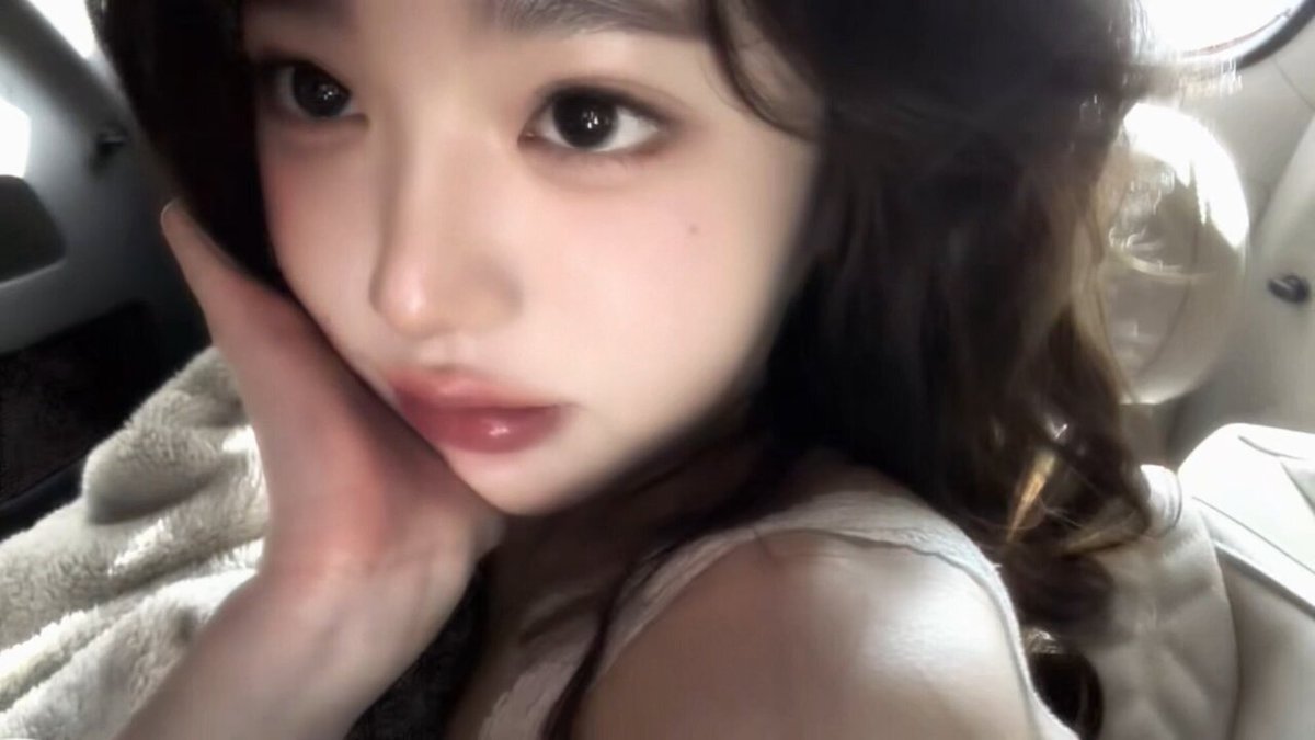 selfolssi ♤ tweet media