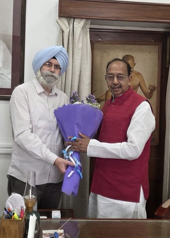 H S Phoolka tweet media