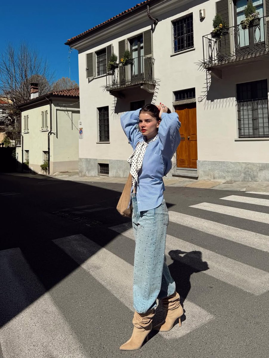dogabayramofc's tweet photo. 🆕 DoğaBayram Instagram'da yeni bir gönderi yayınladı 

"Today's mood " 

#DoğaBayram ||@dogabyrm_ https://t.co/r7MqwfhGu2