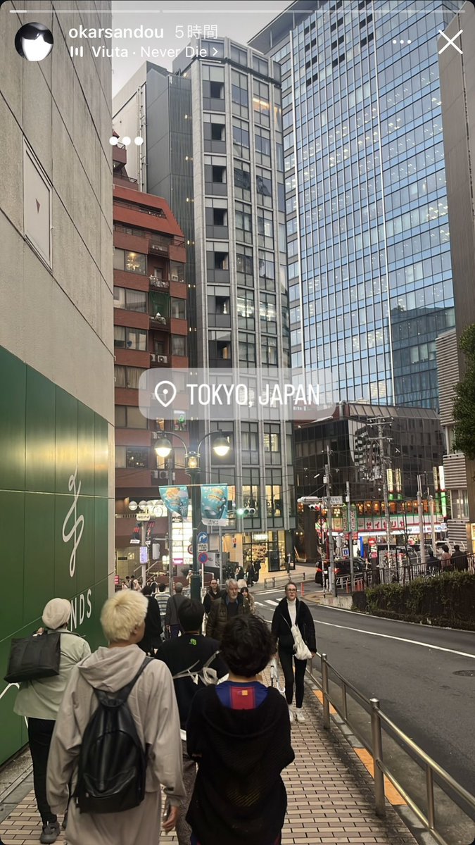 Em_BlockB3 tweet media