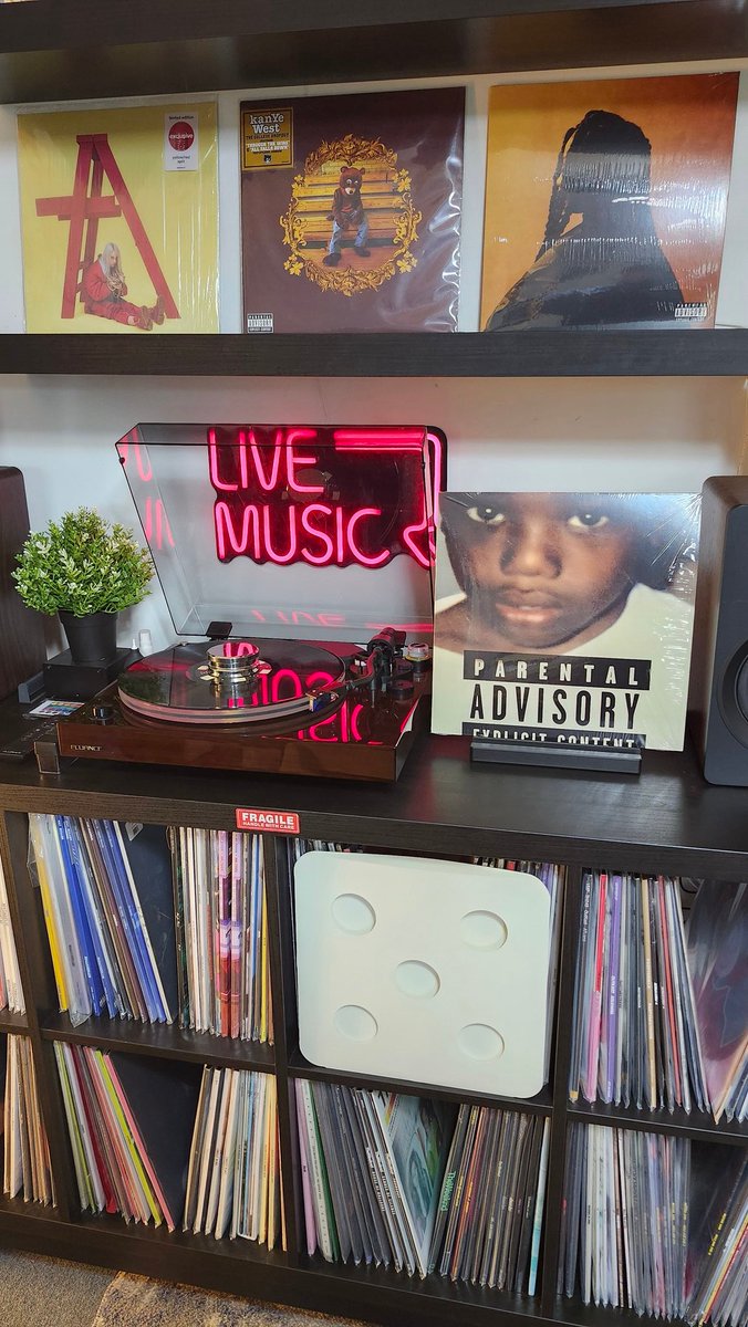 Emmanuel Flores tweet media