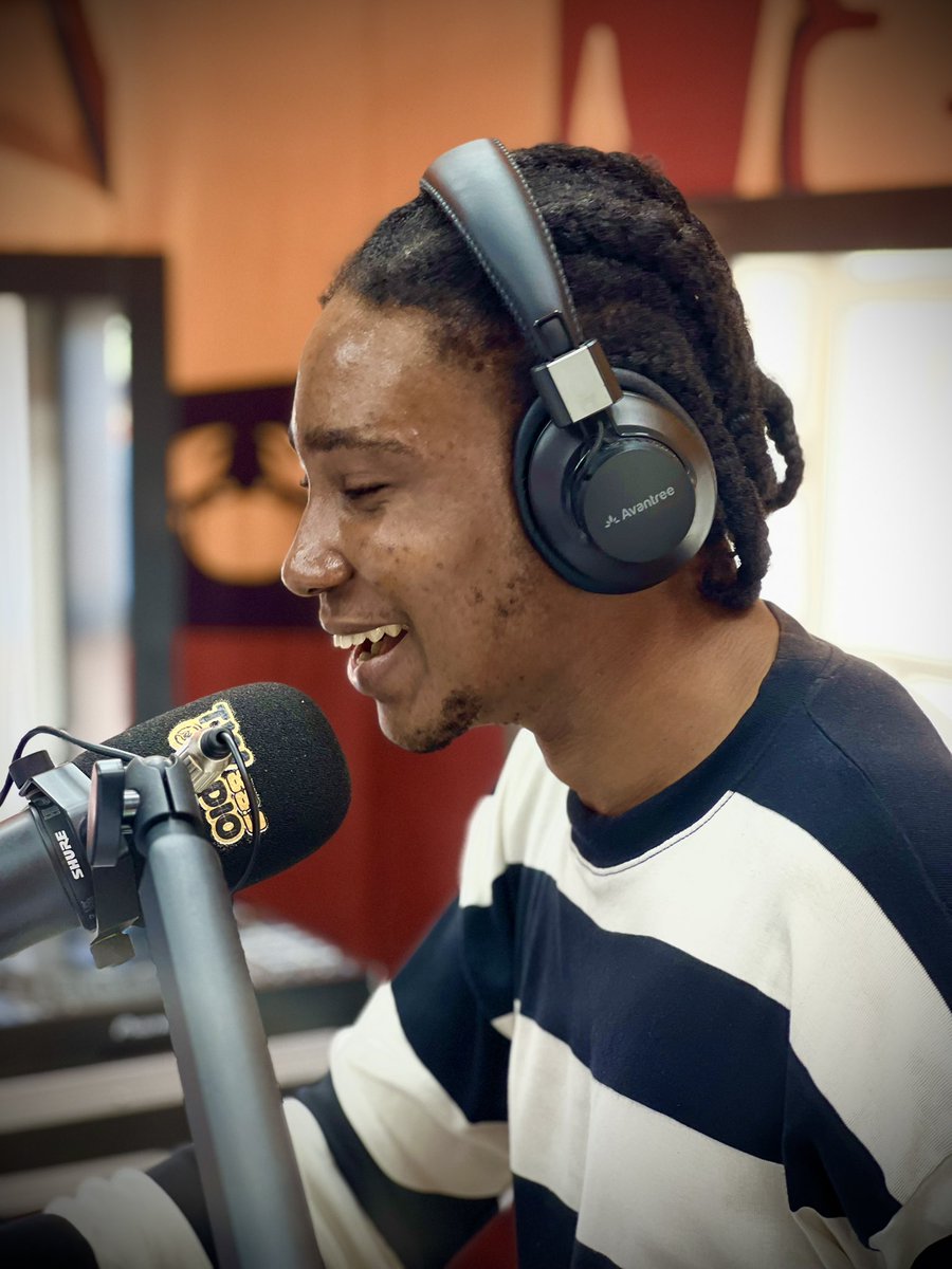 TW Radio 88.9 tweet media