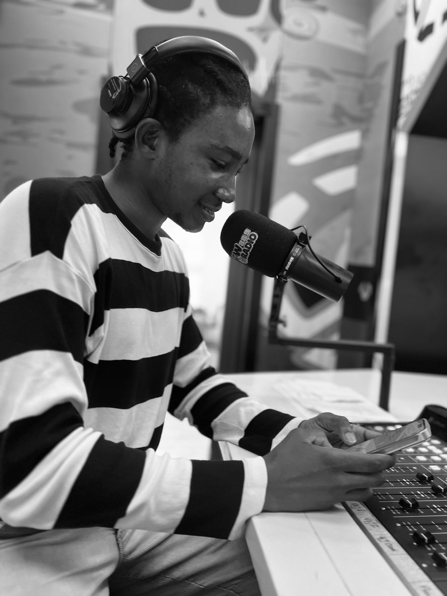 TW Radio 88.9 tweet media