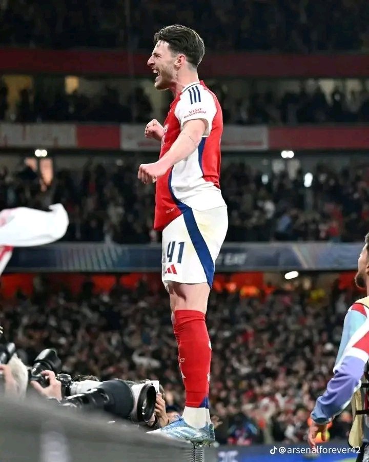 Arsenal Touchline tweet media