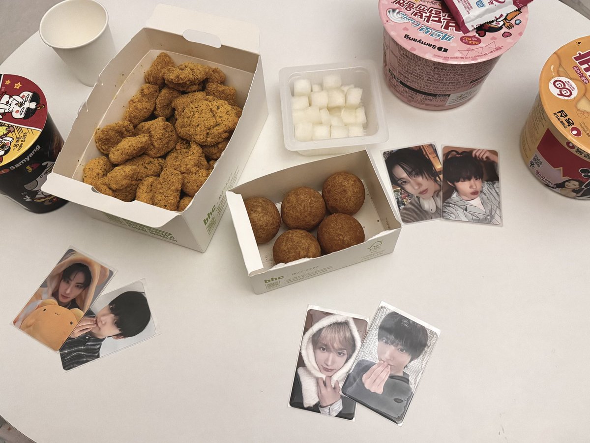 커드 tweet media