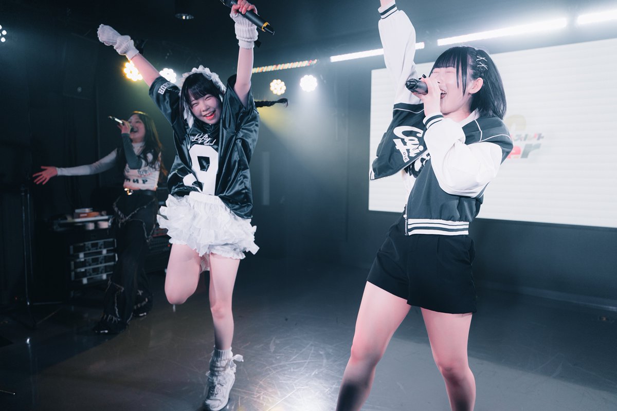 団結カメラ tweet media