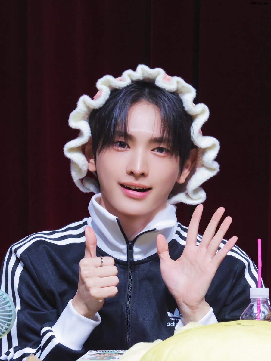 🧸∷ 

지금 몇살 인지~

#HAPPY_LEW_DAY
#LEW  #템페스트 #TEMPEST
#의웅 #이의웅 #웅이
#tpst #TPST