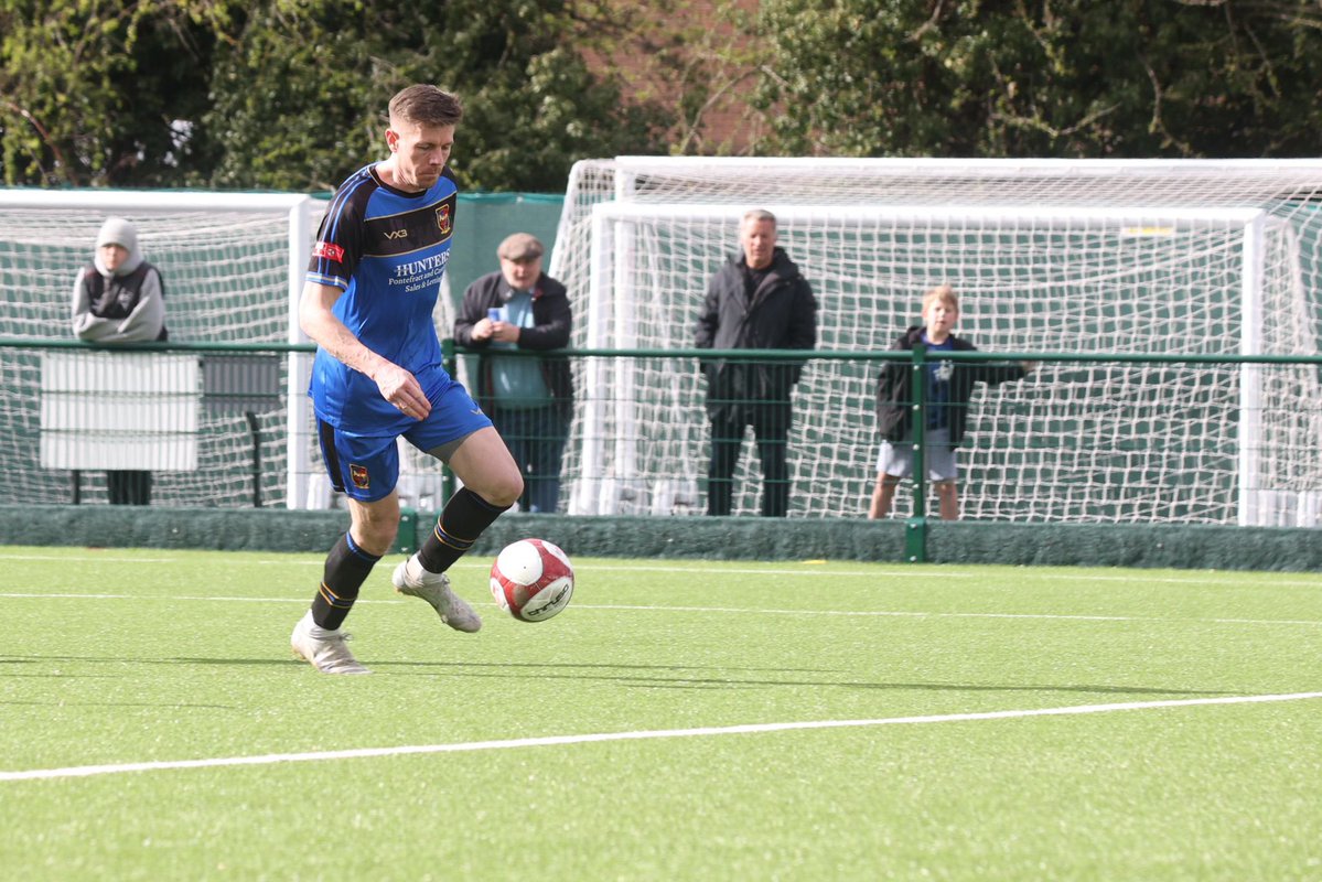 Ponte Colls FC tweet media