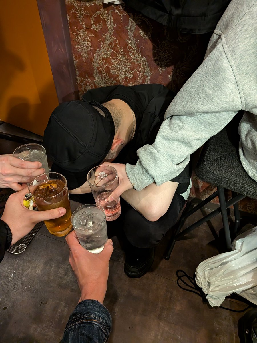 徳井いくと tweet media