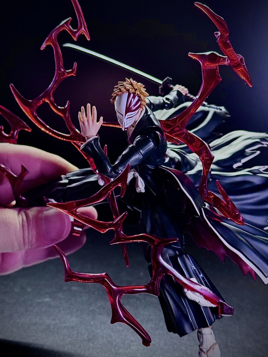 ろろろび tweet media