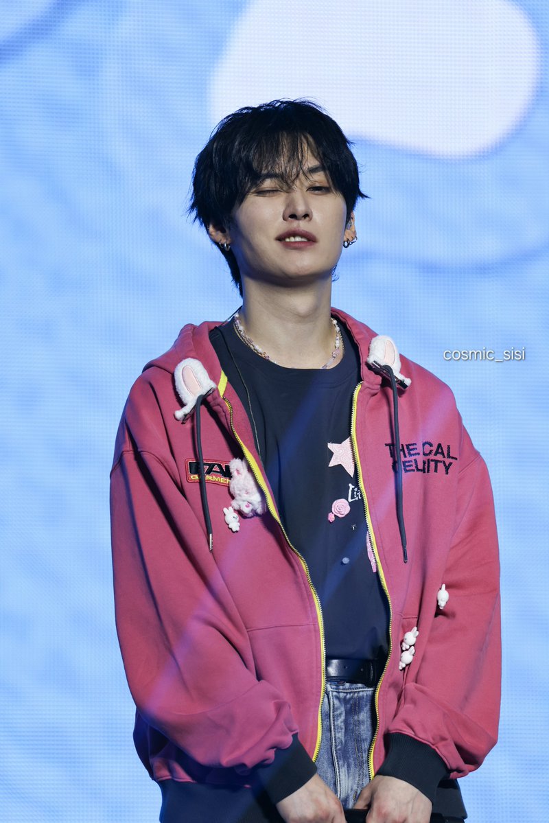 cosmic_sisi tweet media