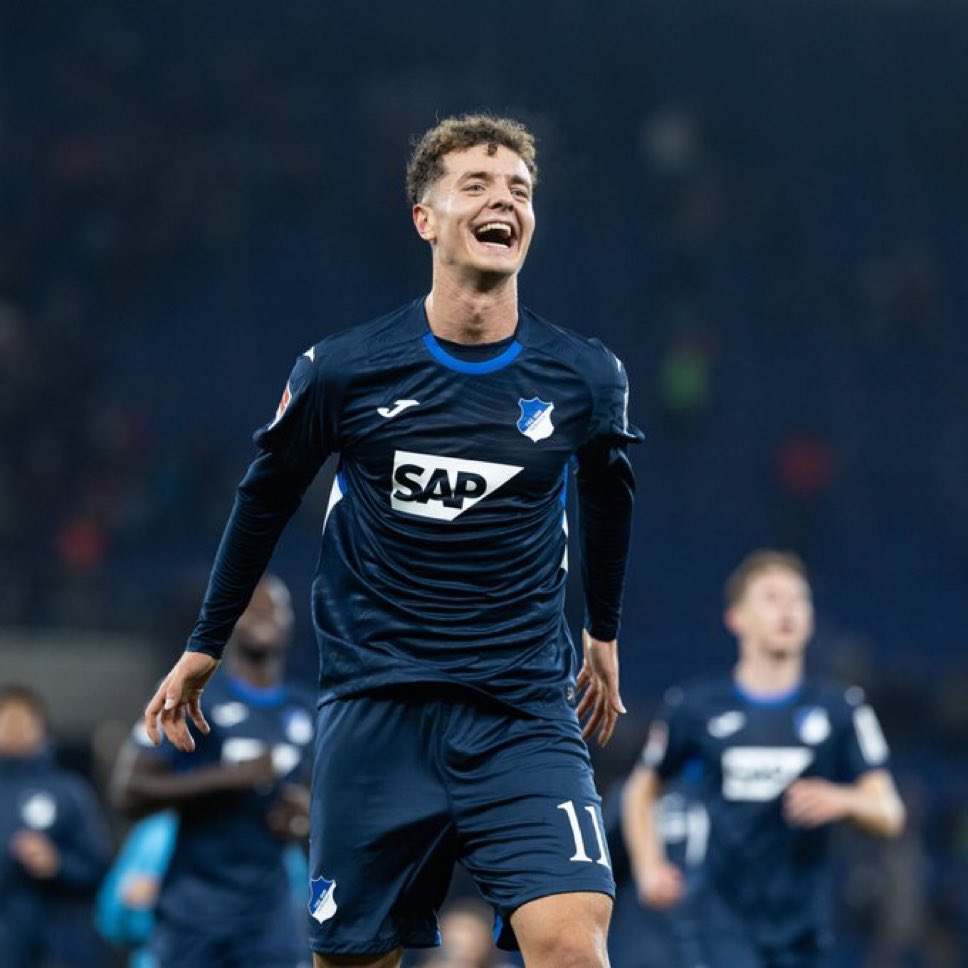 L لــؤي tweet media