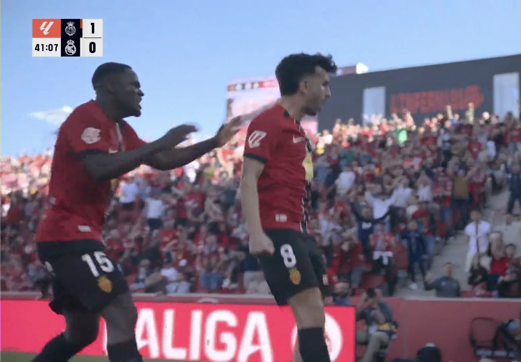 The Touchline | 𝐓 tweet media