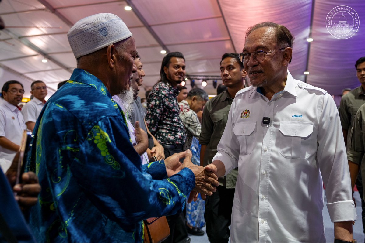 Anwar Ibrahim tweet media