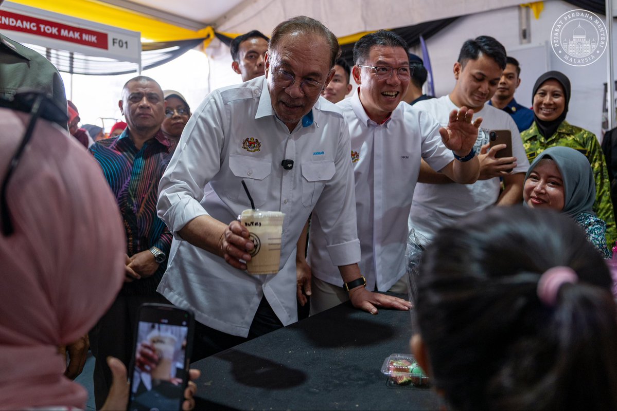 Anwar Ibrahim tweet media