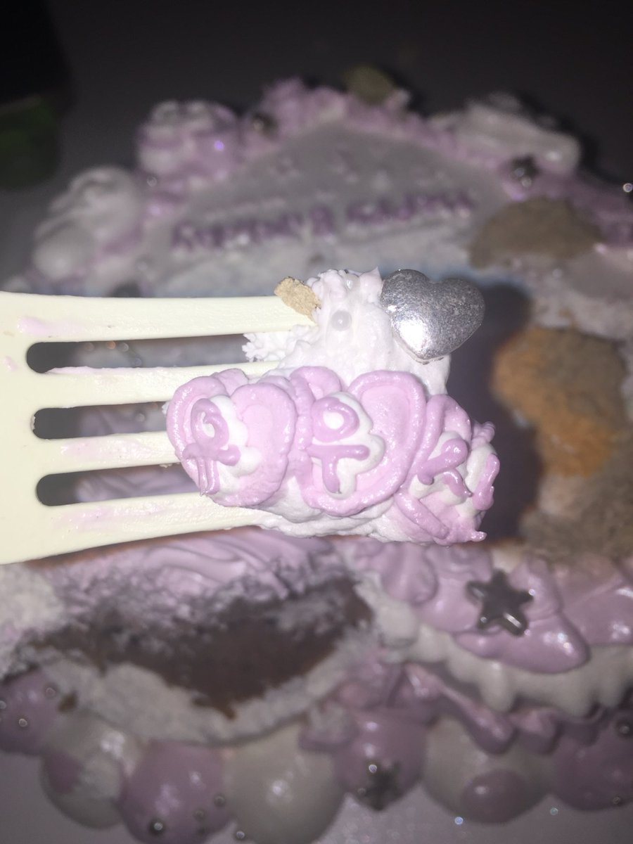 ilys4__'s tweet photo. 0405...♡
#반짝반짝_유우시_생일축하해
#にゃんにゃん_ユウシの_にゃんじょーび
#Twinkle22StarsYUSHI https://t.co/qgR81KMYjh