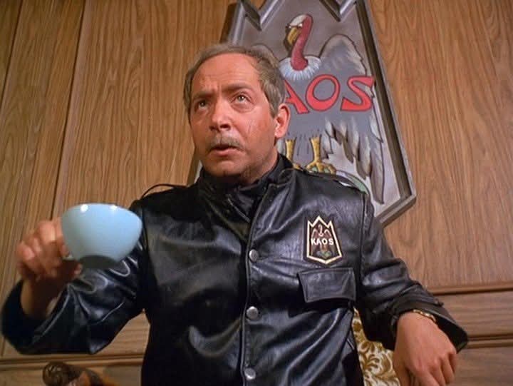 lazarollorens tweet media