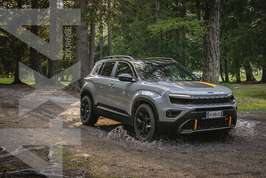 JeepFrance's tweet image. Rochers, montées, tout-terrain…. Toutes les routes qui représentent un défi méritent une Jeep®. 😉  Et des journées comme le #4x4Day sont faites pour partir à l’aventure ! 

#Jeep #JeepAvenger #Adventure