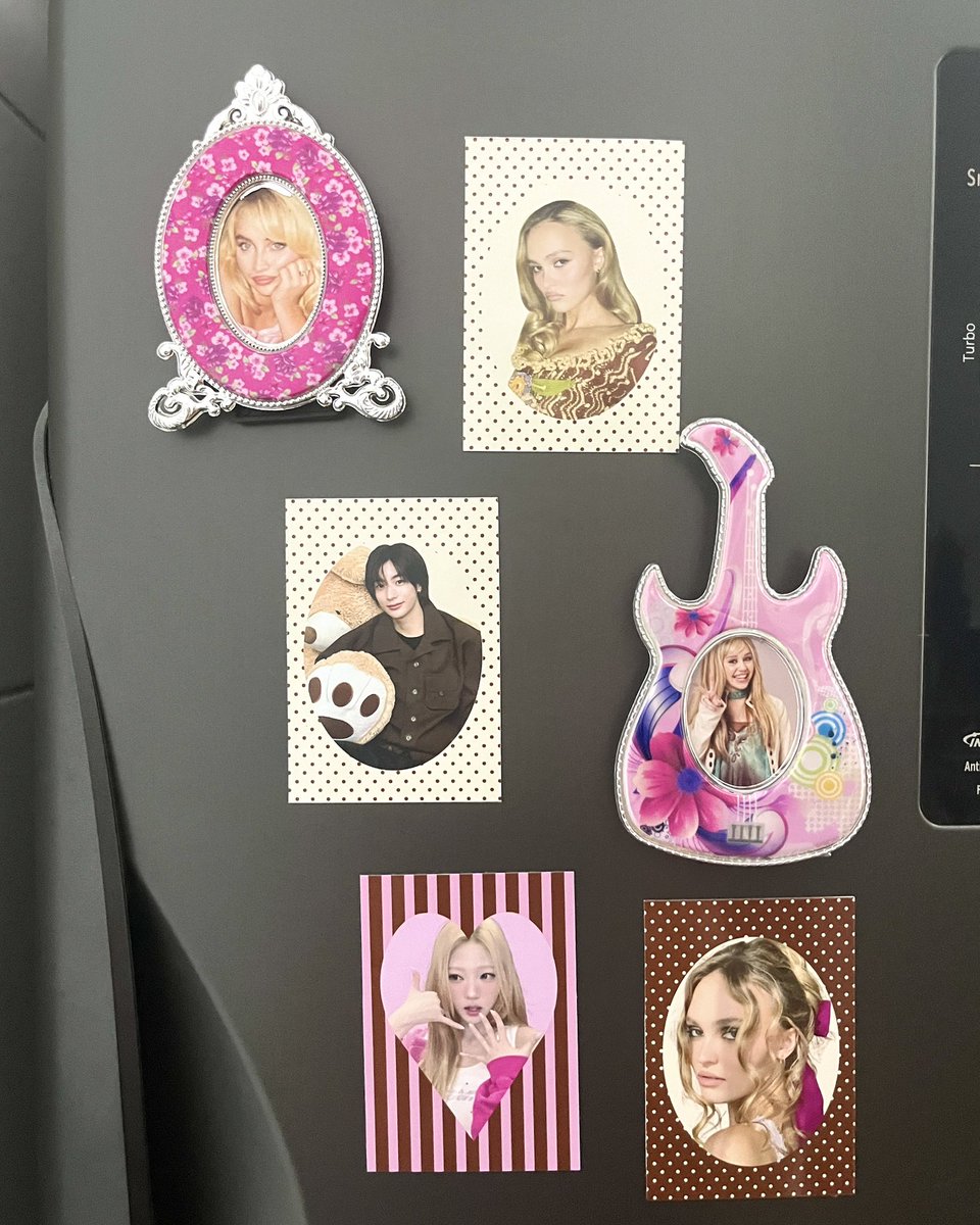 🎀📼 tweet media