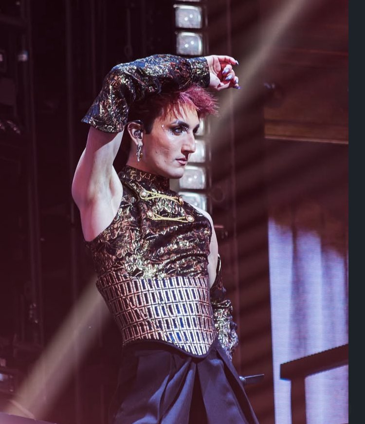 mona ❀ tweet media