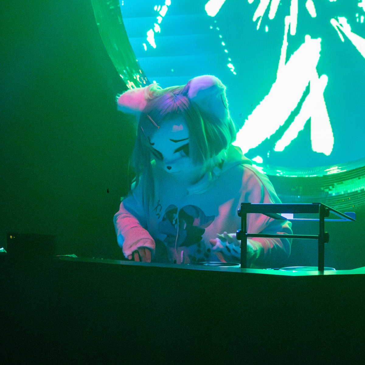 てるせん tweet media