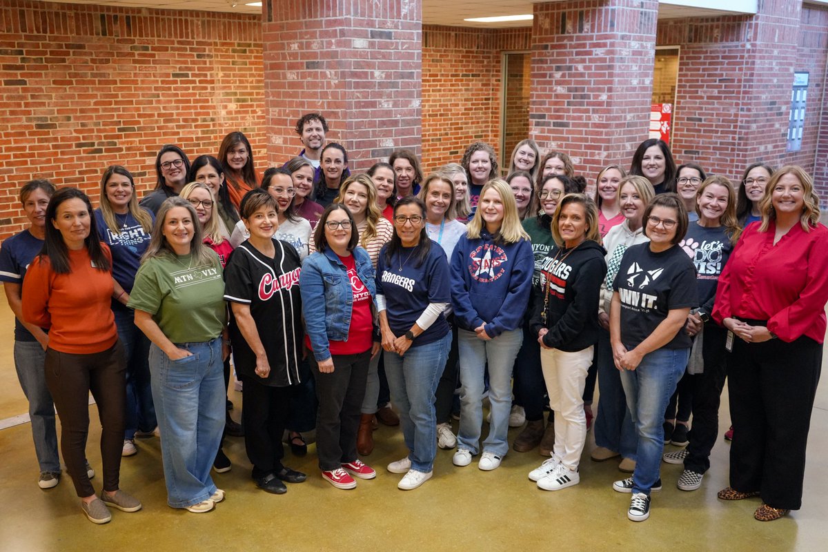 cisdnews's tweet photo. Today we celebrate our Comal ISD librarians on National Librarian Day. You make learning come alive every day. Thank you for being the heart of our libraries and champions of literacy across our district. We are grateful for all that you do. #comalisd https://t.co/ZEnATLzjs1