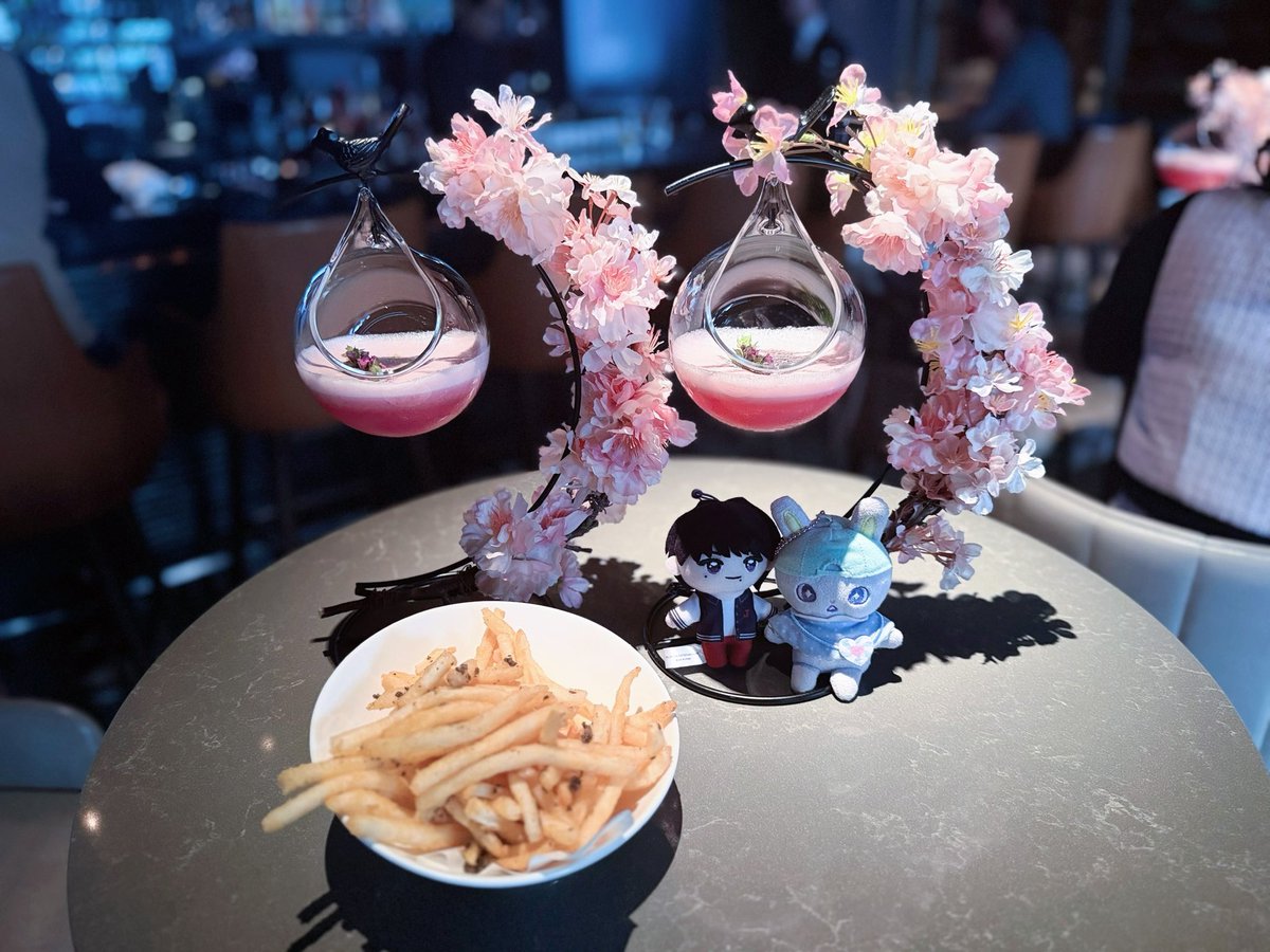 mgmgkimachan's tweet photo. 🌸 26.0405🪄

(՞ ̳o̴̶̷̤  ̫ o̴̶̷̤ ̳՞) 💭🐈🐇⸒⸒

                          #HAPPYSYOYADAY2026
                          #JO1木全翔也26歳_君は僕の欠かせない色
                          #HappySyoyaDay #木全翔也
︎ ︎ ︎ ︎ ︎ https://t.co/Wp3hDHkFT8