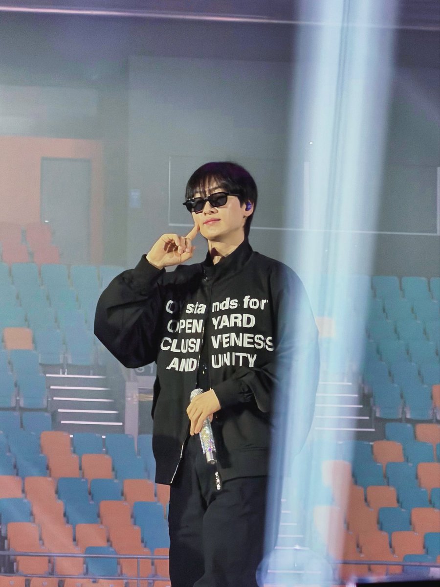 YesungMMD's tweet photo. 2026/04/03
Super Show 10: SJ-CORE in SEOUL - Day 1
Sound Check 
Eunhyuk https://t.co/HibZMTzuVL