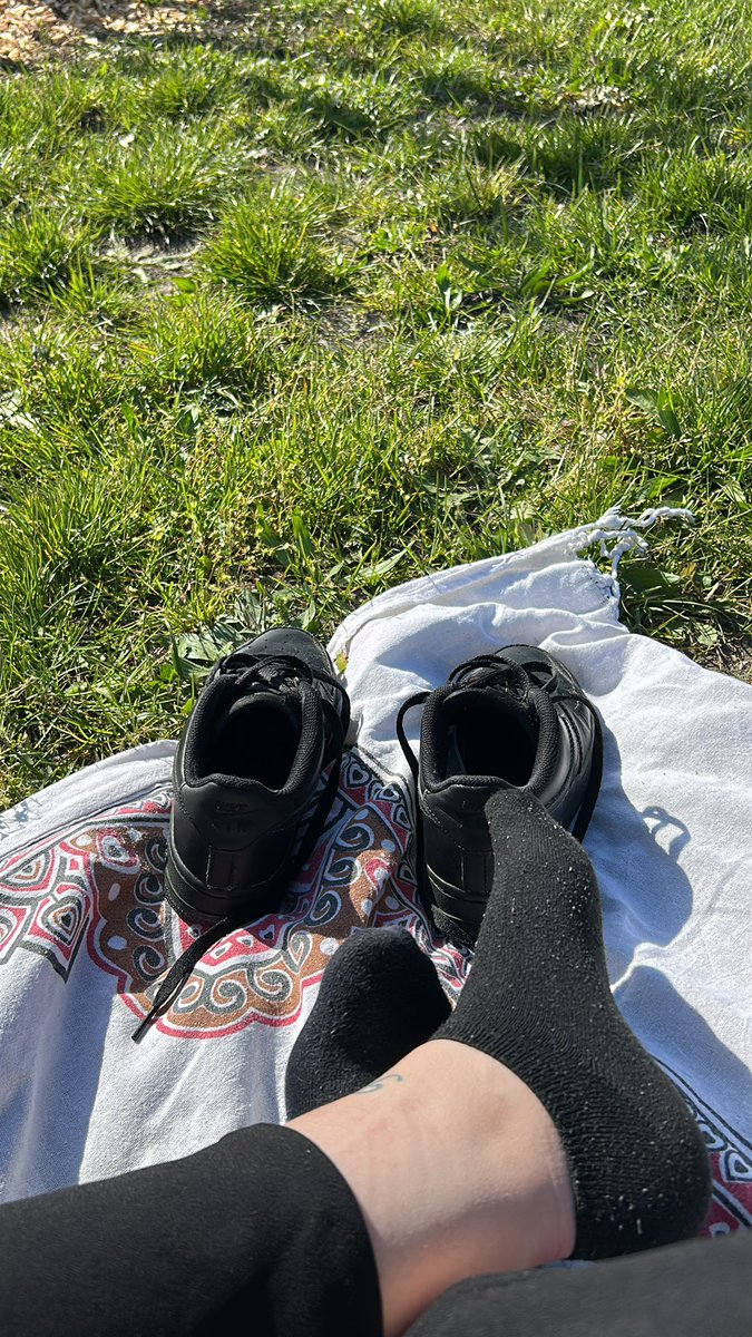 ReineNinonK tweet media