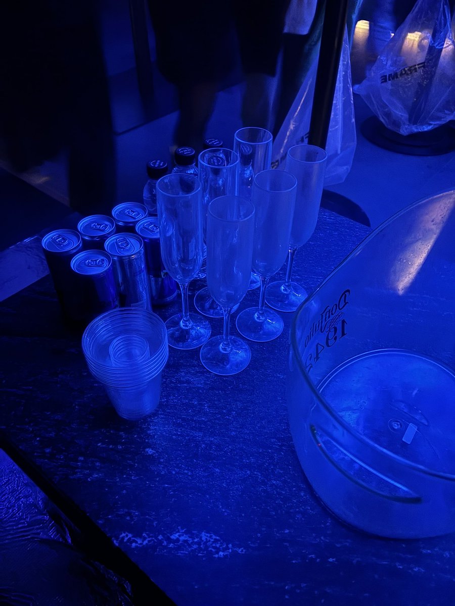 ari⁷🇮🇷 is seeing BTS💜 tweet media