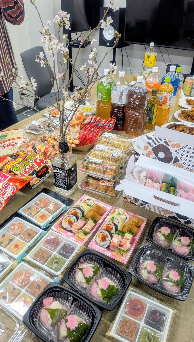 JUVENAGE/// tweet media