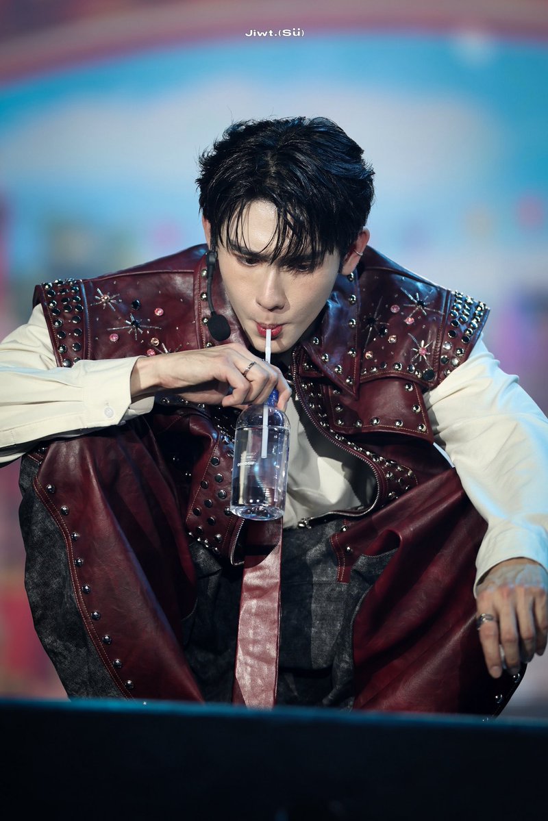 𐙚 จิ๋วสึ tweet media