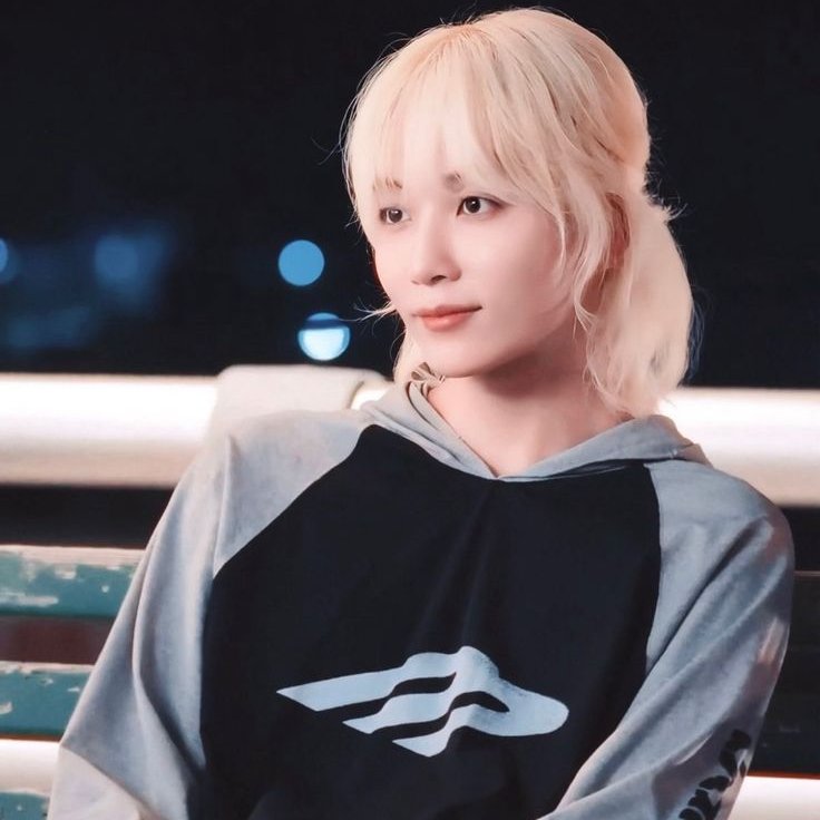 svtserving's tweet photo. 81 days until Jeonghan's return from military service. https://t.co/6Ygqs3z9PI