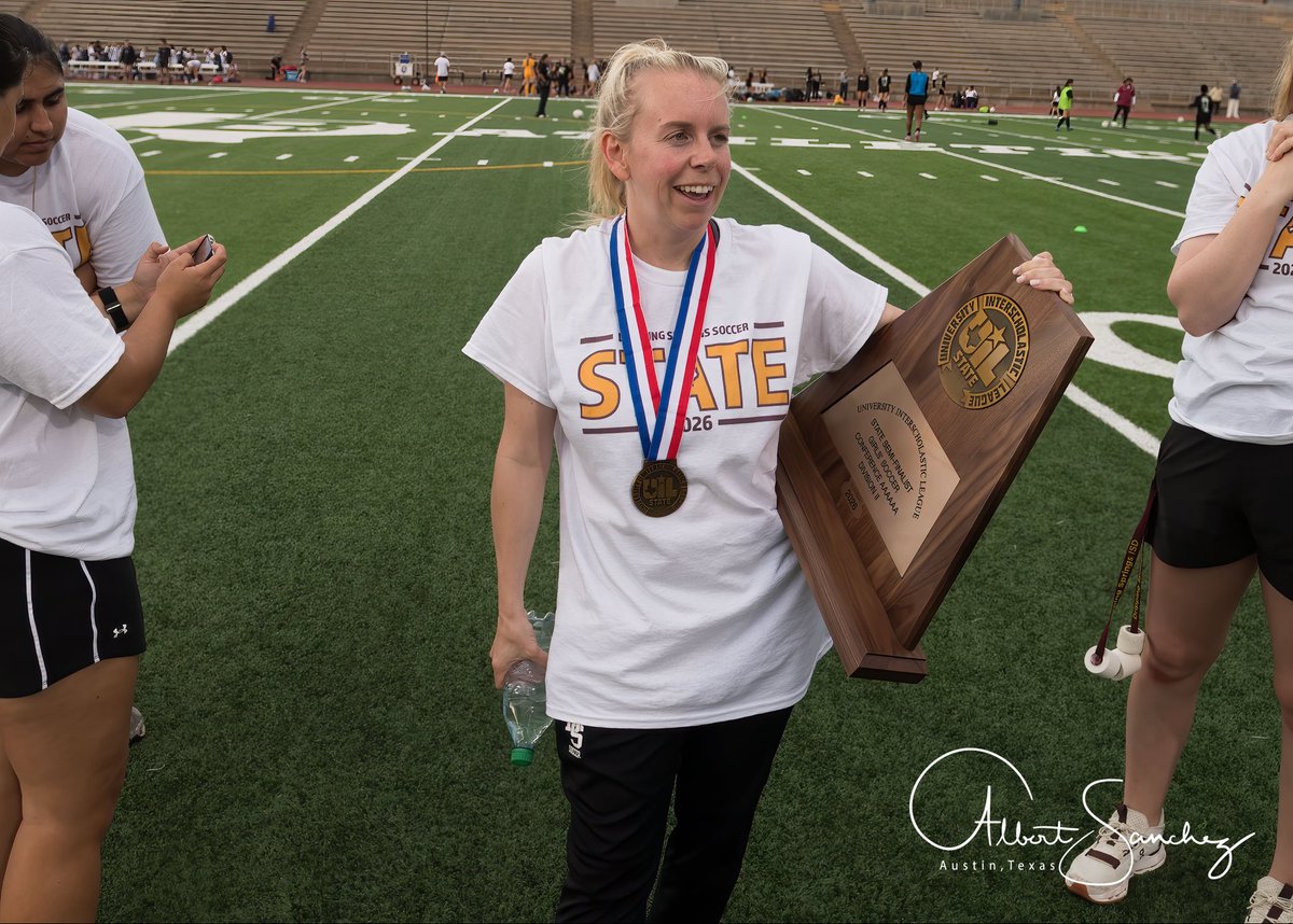 Albert Sanchez-Photographer-Hays Free Press tweet media