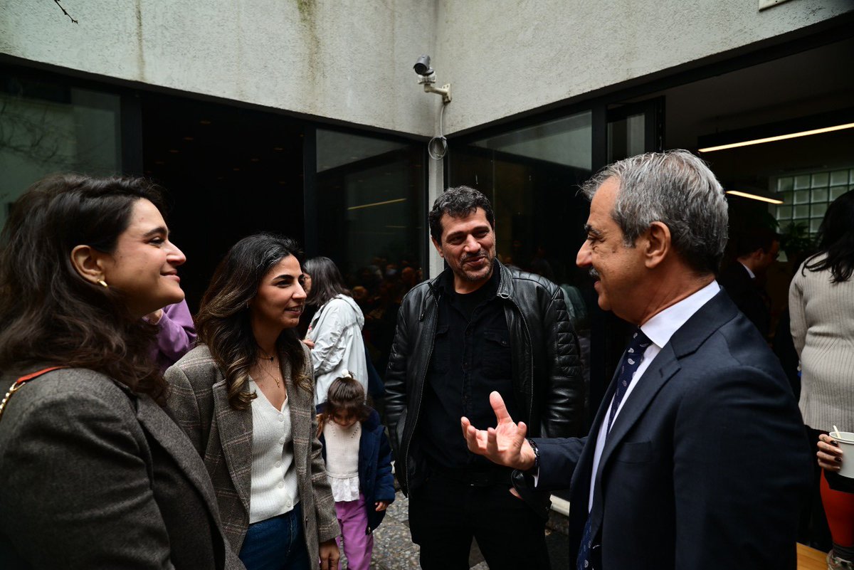 Laki Vingas tweet media
