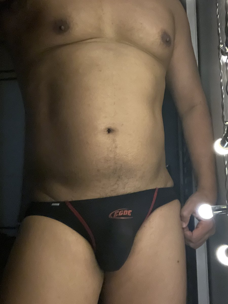 หมูว่ายน้ำที่บ้ากกน tweet media